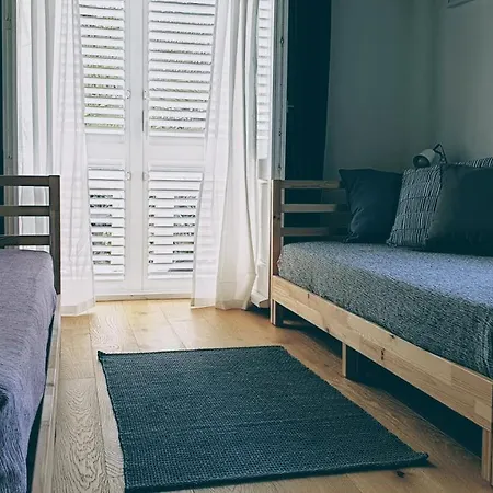 度假居 Rector's - Charming Retreat In Old Town With Jacuzzi In Private Courtyard 拉布