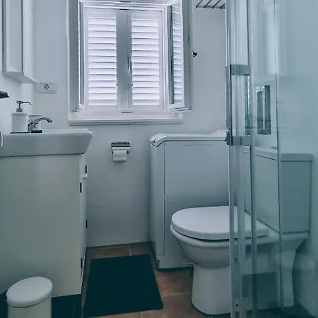 Rector's - Charming Retreat In Old Town With Jacuzzi In Private Courtyard