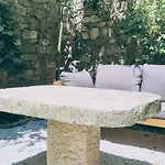 Rector's - Charming Retreat In Old Town With Jacuzzi In Private Courtyard